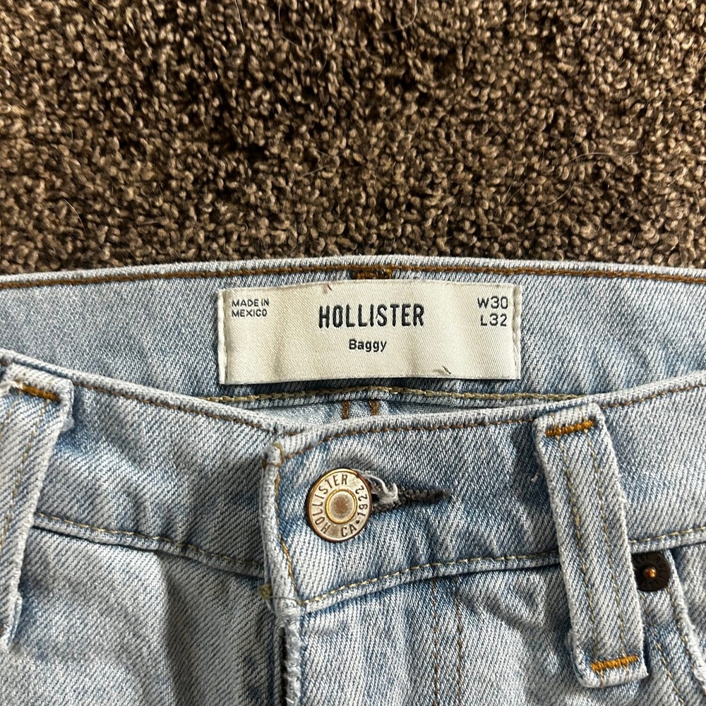 Hollister Baggy Jeans Mens 30x32 Light Wash Fair Distressed Stained Skater - Picture 2 of 5